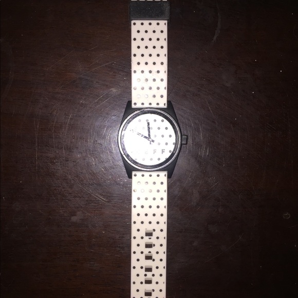 Neff watch 5ATM - Picture 2 of 5